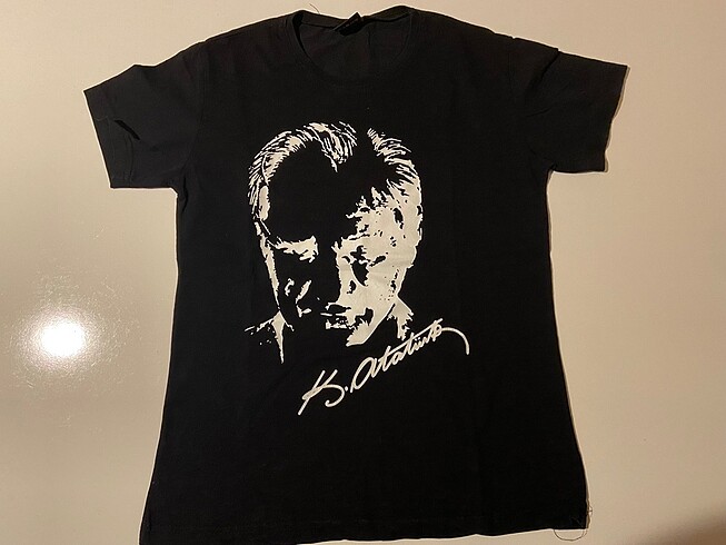 Atatürk Baskılı T-shirt
