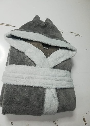 Gri Kapüşonlu Modern Bornoz 7 yaş - Görsel 3