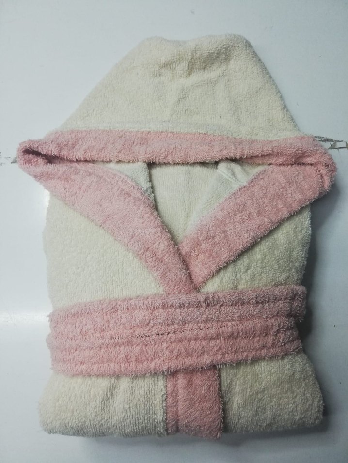 Kalıteli yüksek emicili bornoz 11 yaş - Görsel 5