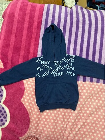 Erkek çocuk kapüşonlu sweatshirt