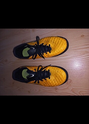 Nike hali saha