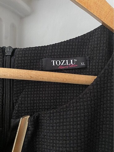 Tozlu Elbise