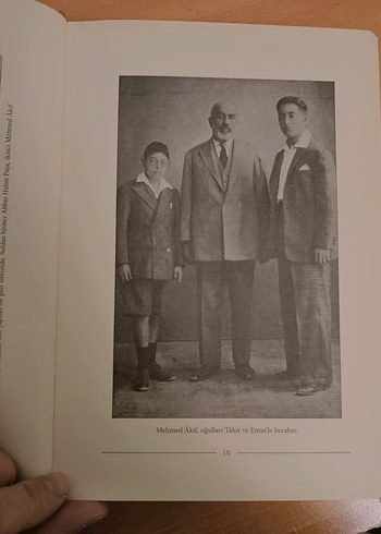 Beden Safahat - Mehmet Akif Ersoy