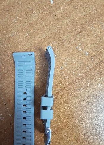 22 mm Gri Silikon Saat Kayışı - Görsel 5