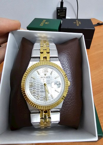 Klasik Altın Renk Erkek Kol Saati - Görsel 2