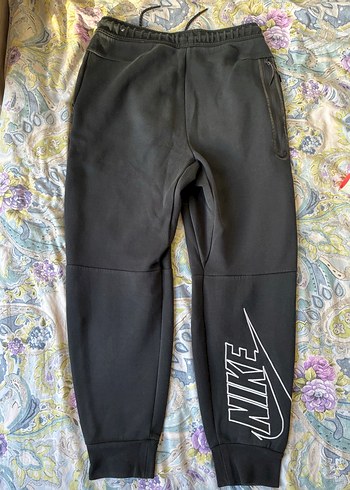 Nike Tech Fleece Graphic Joggers - Görsel 2
