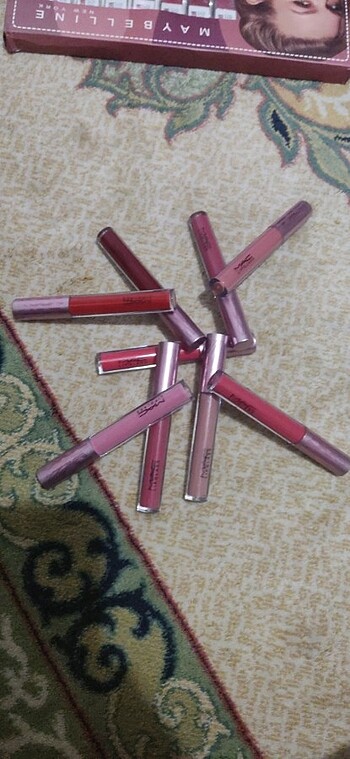 Beden Mac Lipglass dudak parlatıcısı
