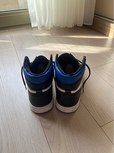 44 Beden Nike Air Jordan 1 Royale Toe