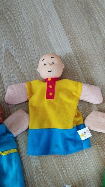 Beden Renk Bebek el kuklası caillou kayu