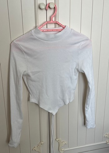 Uzun Kollu Beyaz Crop Top