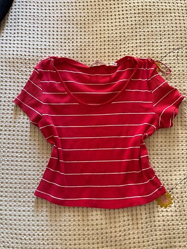 Koton Kırmızı yazılı çizgili tshirt kısa