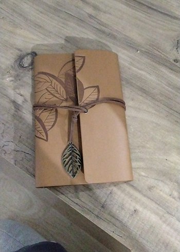 Parlak Altın Hediye Paketi - Görsel 2