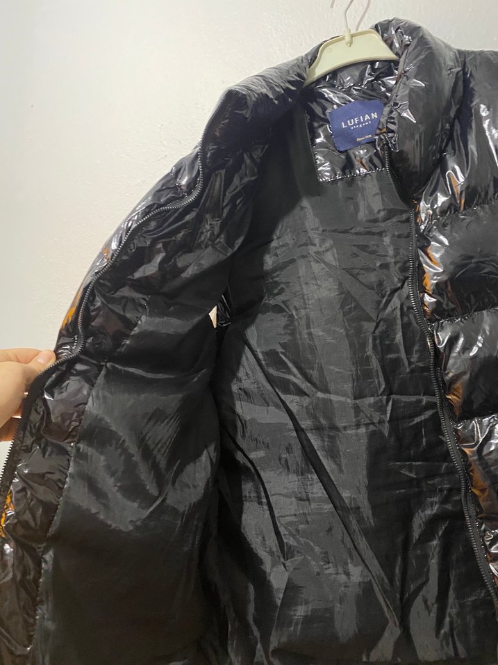 Siyah Parlak Kadın Yelek - Görsel 3