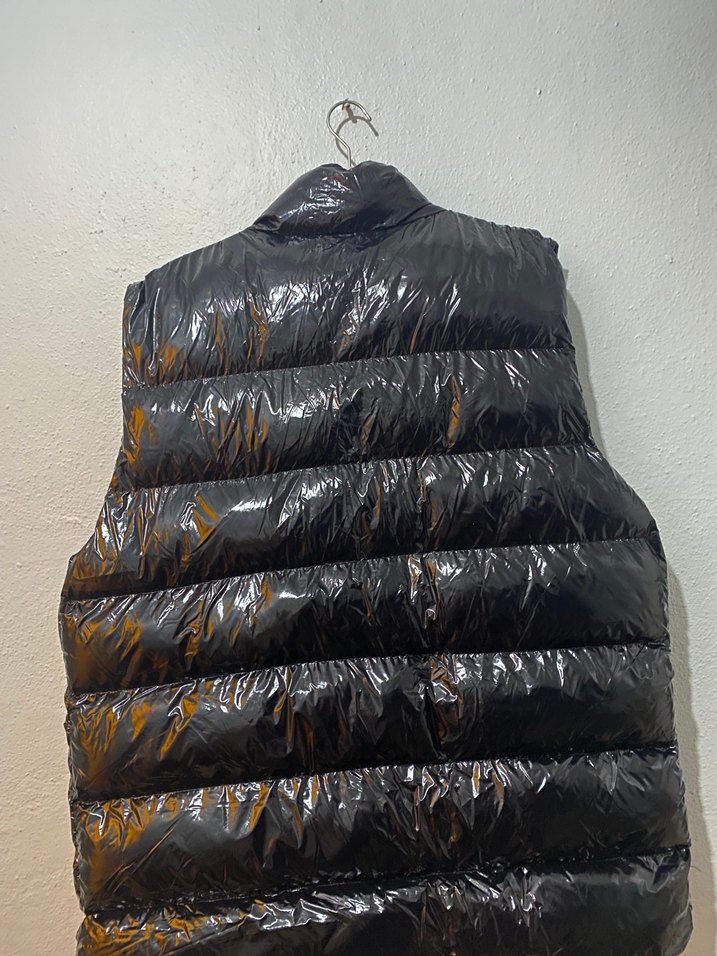 Siyah Parlak Kadın Yelek - Görsel 2