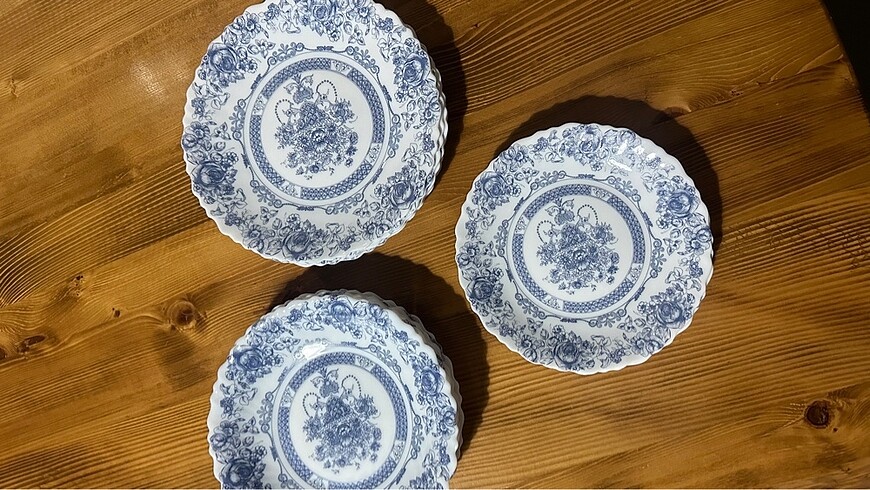 Arcopal yemek takımı hiç kullanılmadı