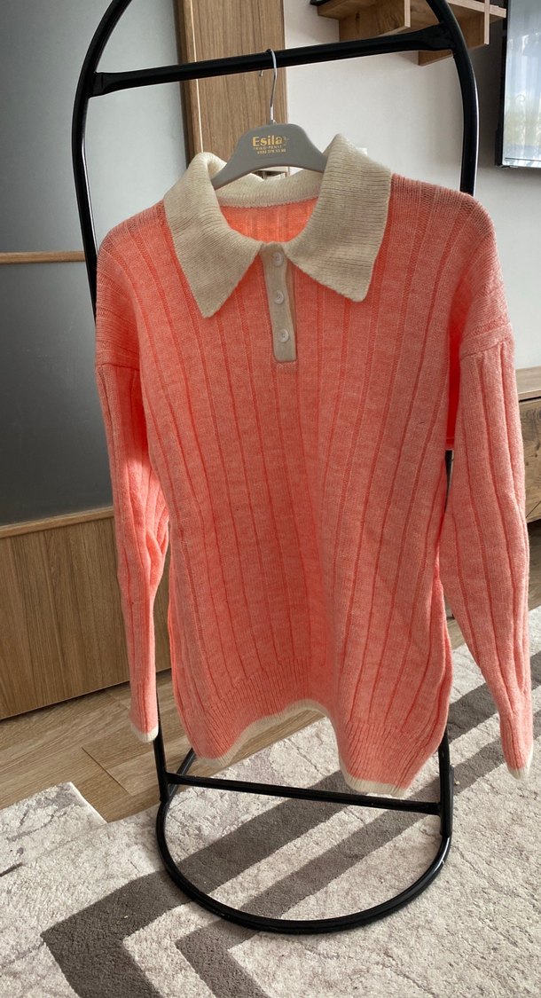 Pembe Yakalı Örgü Kadın Kazak - Görsel 3