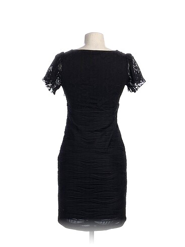 36 Beden PreLoved Kısa Elbise %70 İndirimli.