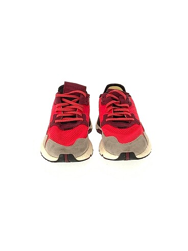 41 Beden Adidas Spor Ayakkabı %70 İndirimli.
