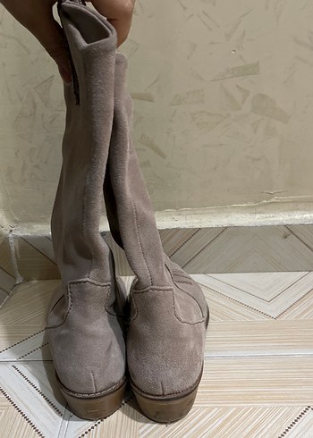 Bej Süet Nakışlı Kadın Bot - Görsel 3