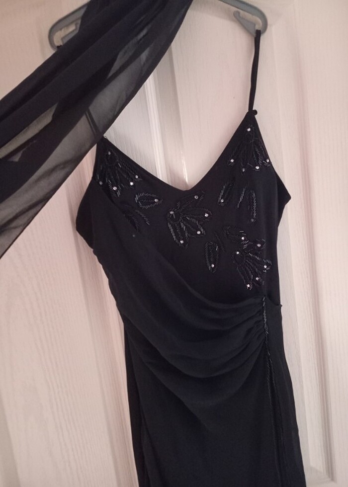 Mezuniyet için almıştık kızım geçen sene bir saatte giymiştir - Görsel 3