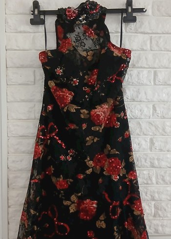 Bordo Çiçekli Straplez Midi Elbise