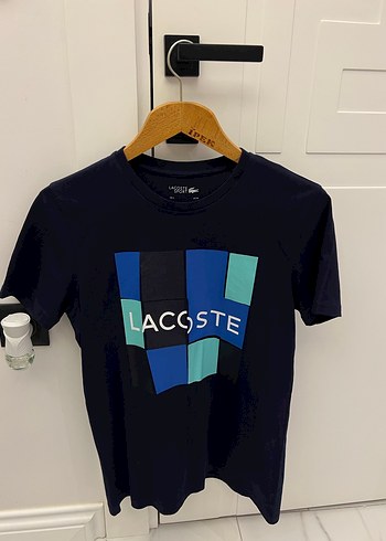 Lacoste m