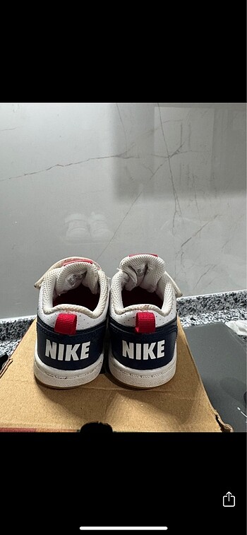 22 Beden Nike spor ayakkabı