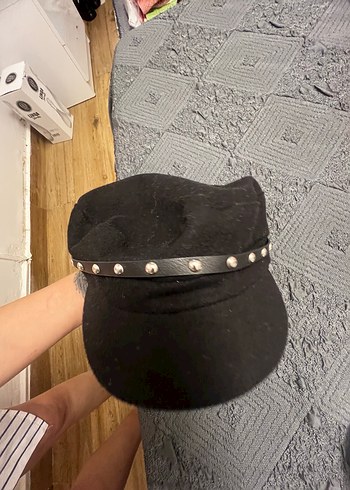 Beden Düğmeli Siyah Rock Punk Kadın Şapka