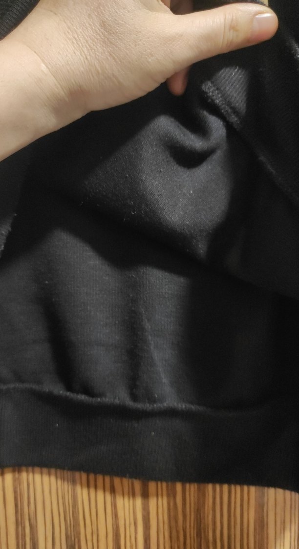 Siyah Parlak Detaylı Kapüşonlu Sweatshirt - Görsel 4