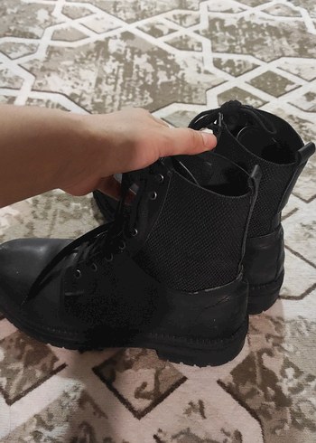 Siyah Deri Punk Tarzı Kadın Botları - Görsel 6