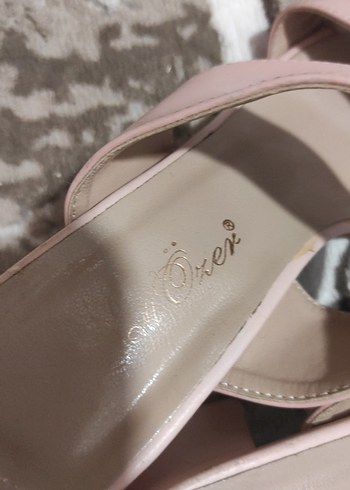 Pudra Pembe Tokalı Blok Topuk Kadın Terlik - Görsel 3