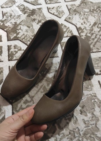 Kahverengi Deri Stiletto Topuklu Kadın Ayakkabı - Görsel 7