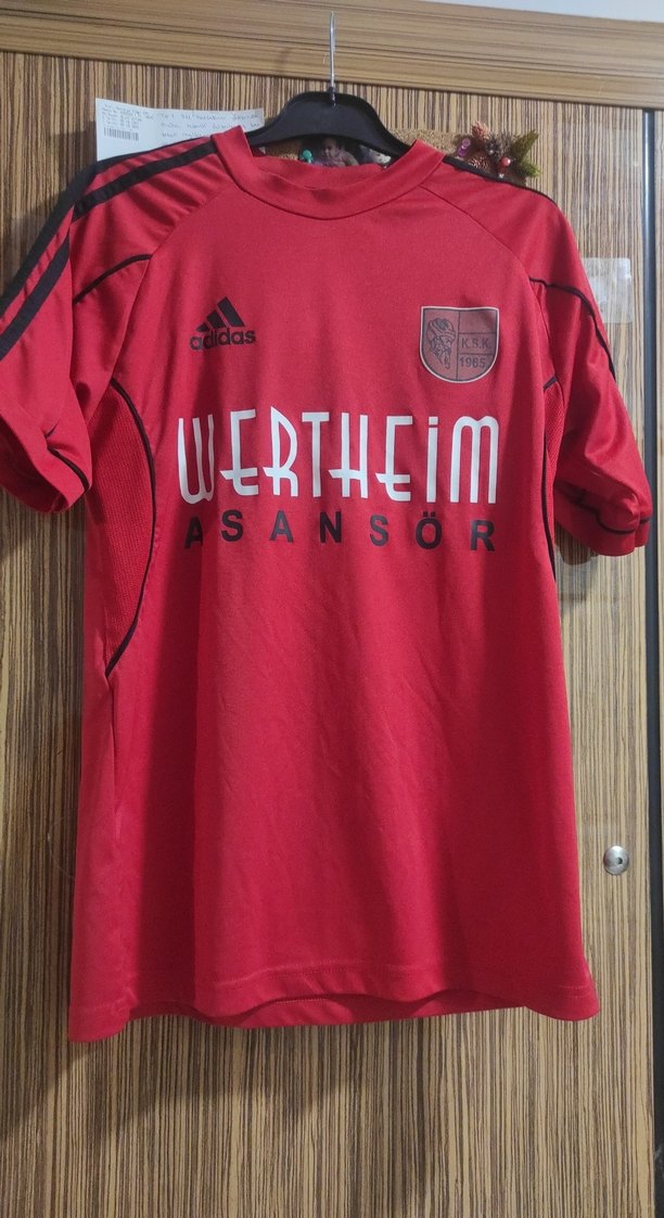 Kırmızı Kısa Kollu Atletik Forma - Görsel 5