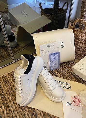 37 Beden beyaz Renk Aleksander McQueen sneakers