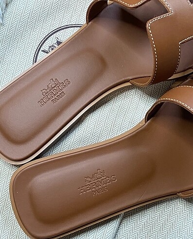 38 Beden Hermes Oran Sandal