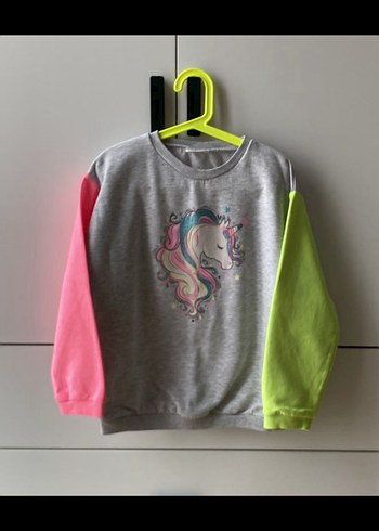 Kız Çocuk Gri Unicorn Baskılı Sweatshirt