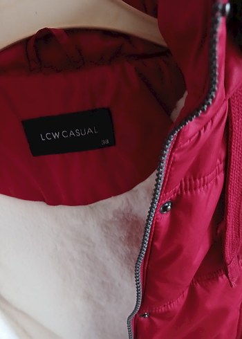 LCW Casual Kırmızı Fermuarlı Kadın Kışlık Yelek