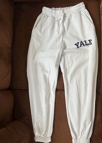 Beyaz Eşofman altı - YALE Baskılı