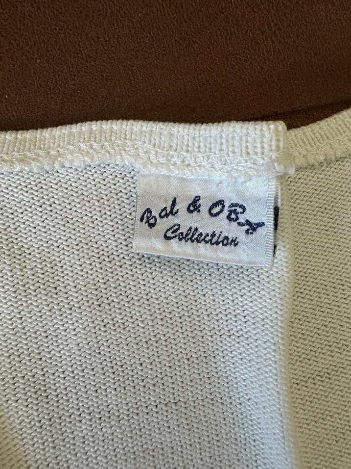 Beyaz Örgü Kolsuz Kadın Yelek Takım - Görsel 3