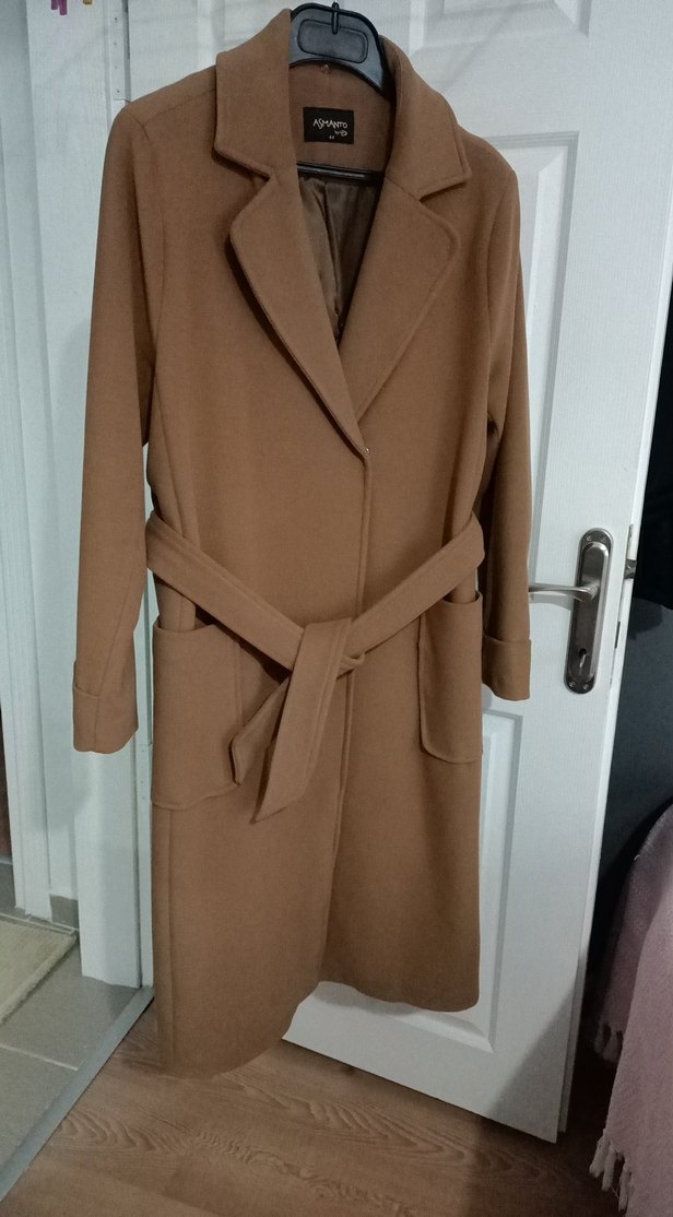 Bej Düğmeli Uzun Kadın Kaban - Görsel 3