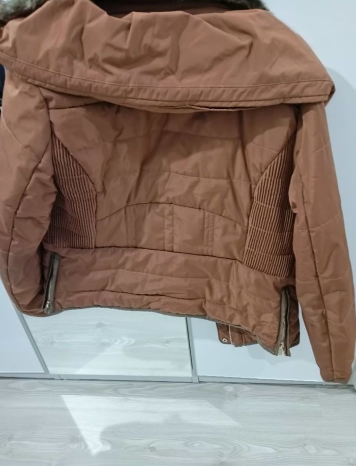 Kürk Detaylı Kahverengi Kadın Deri Kısa Mont - Görsel 2