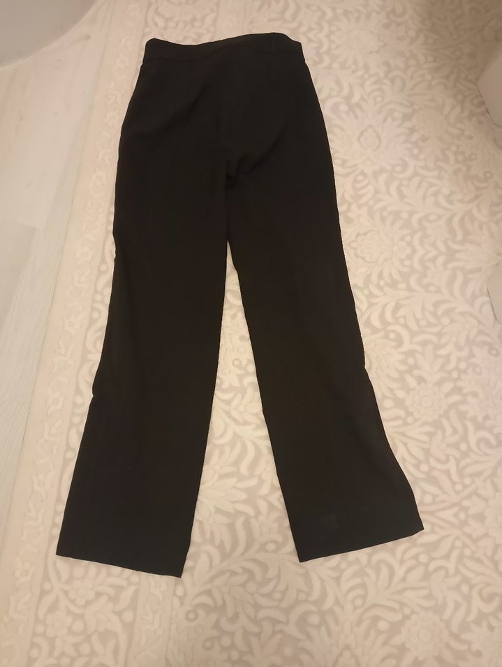 Kadın Siyah Midi Kumaş Pantolon - Görsel 2