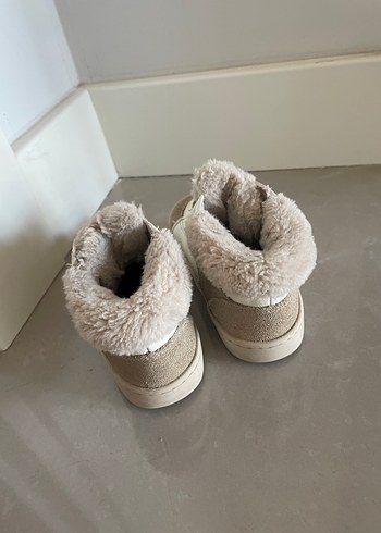 Zara Tüylü Bot 24 numara - Görsel 4