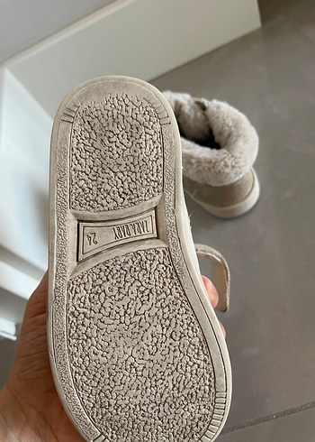 Zara Tüylü Bot 24 numara - Görsel 2