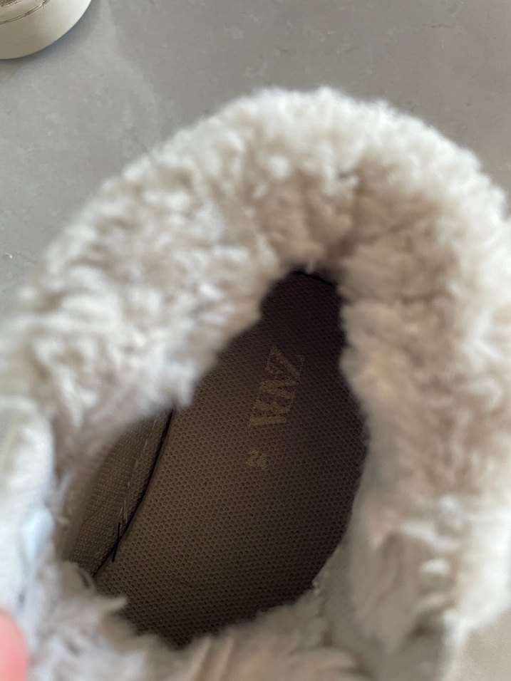 Zara Tüylü Bot 24 numara - Görsel 3