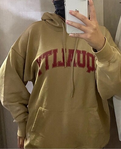 Stradivarius sweat