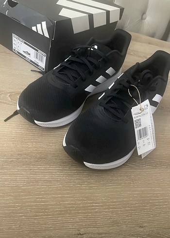 Adidas 44
