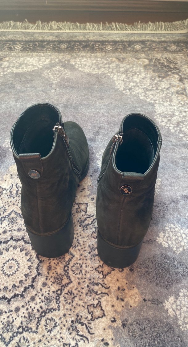 Siyah  deri Süet Kadın Dolgu Topuk Bot - Görsel 2