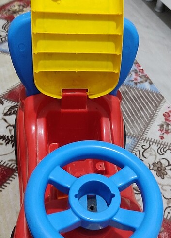  Çocuk oyuncak araba 