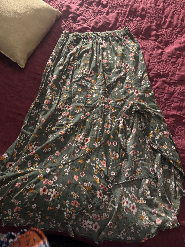 Çiçek Desenli Çiçekli Yırtmaçlı Etek - Görsel 2